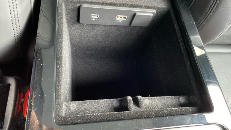 Land Rover Range Rover Velar 2.0 D200 MHEV Dynamic HSE 5dr Auto Diesel Estate